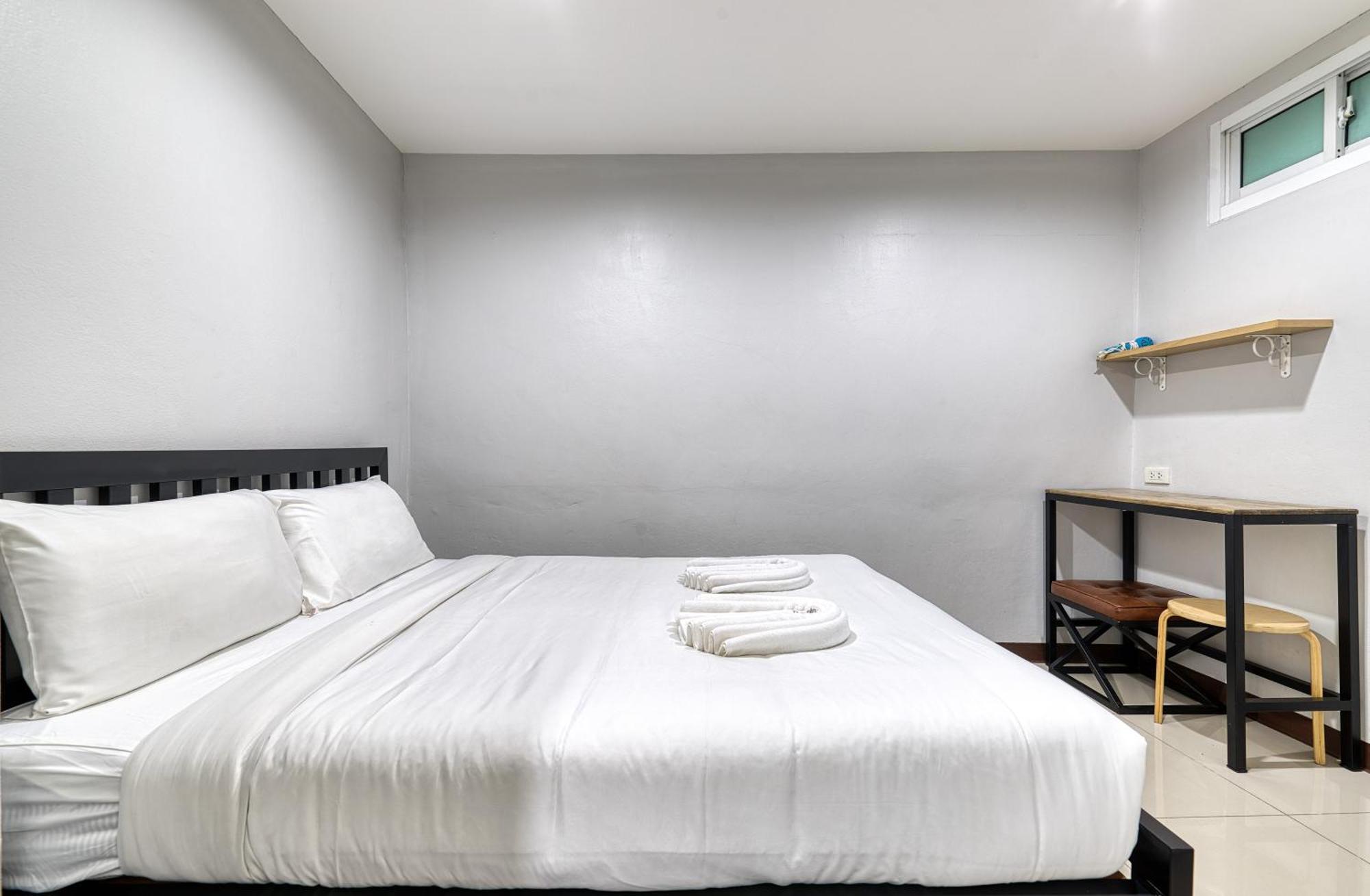 Red Pin Inn 好运旅馆 بانكوك المظهر الخارجي الصورة