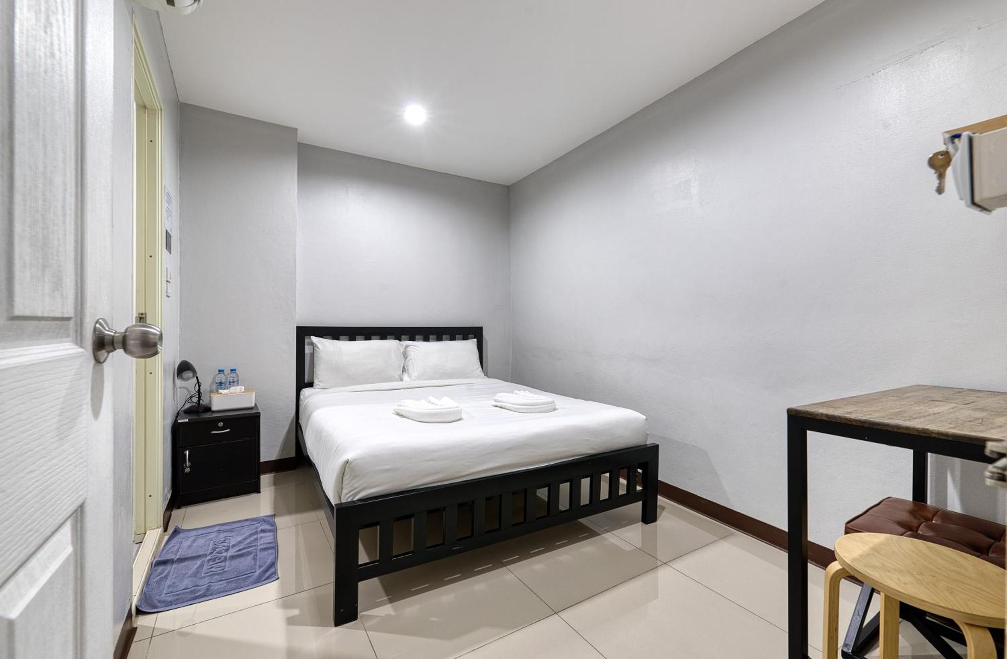 Red Pin Inn 好运旅馆 بانكوك المظهر الخارجي الصورة