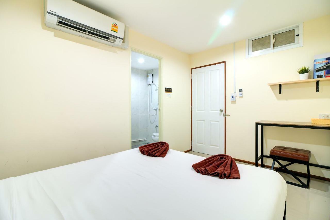 Red Pin Inn 好运旅馆 بانكوك المظهر الخارجي الصورة